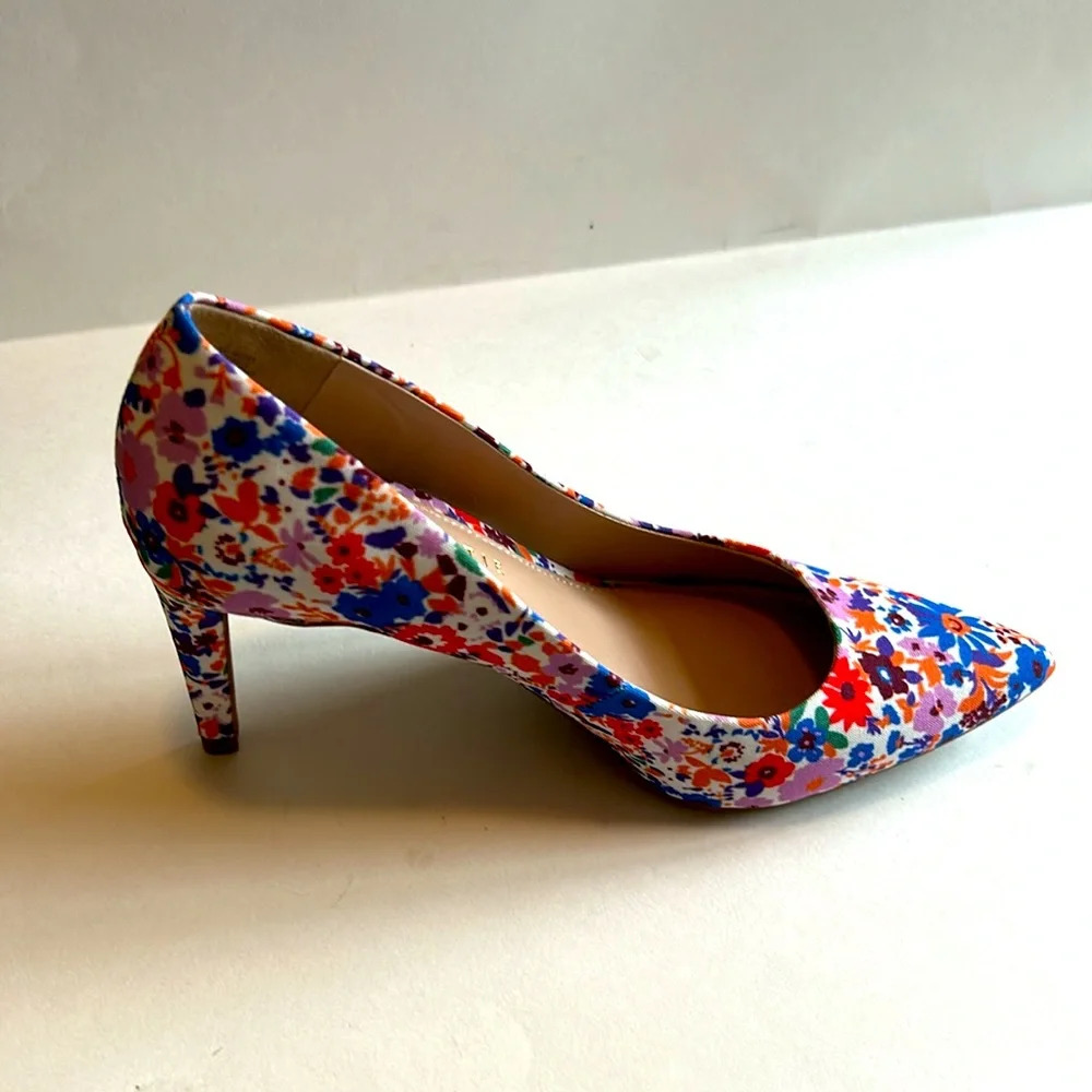 Kelly & Katie multicolored floral heels, size 6 - Picture 3 of 5